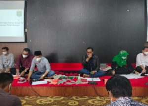 Untuk Menekan Penyebaran Pandemi Covid 19 Tanbu, Bupati Zairullah Intruksikan Jajarannya Sosialisasikan PPKM Ke Desa