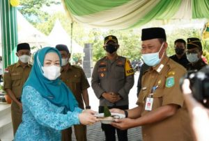 Pada Peringatan HKN, Bupati Zairullah Sebut Nakes Sangat Efektip Dalam Penangan Wabah Covid 19 Tanbu