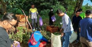 Hut Ke 72 Kalsel, Pemkab Tanbu Menggelar Aksi Bersih – Bersih Lingkungan Serentak Bersama Masyarakat