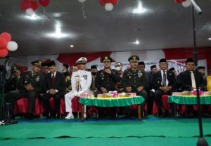 Hikmat Menyambut HUT RI Ke 77, Pemkab Tanbu Lepas Pawai Taptu dengan Menyalakan Obor