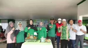 Peringati HKN ke 58, Dinas Kesehatan Tanbu syukuran Potong Tumpeng