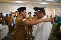 Bupati Zairullah Melantik Dua Kades Beri Ucapan Selamat Bertugas