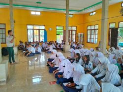 60 Pelajar SMAN 1 Mantewe Kabupaten Tanah Bumbu Ikuti Kegiatan Diseminasi Kebencanaan untuk Meningkatkan Kewaspadaan dan Kesiapsiagaan
