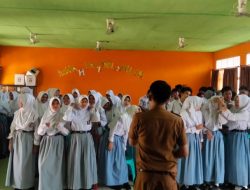 BPBD Tanbu Gelar Sosialisasi “Cewe Medsos” di SMKN 1 Kusan Hilir