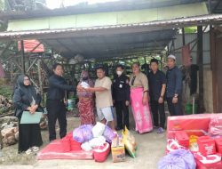 Pemkab Tanbu Berikan Bansos kepada Keluarga Terdampak Kebakaran di Desa Kersik Putih