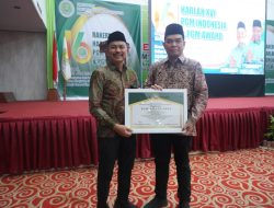 Zairullah Azhar Terima Penghargaan PGM Award atas Kemajuan Madrasah di Tanbu