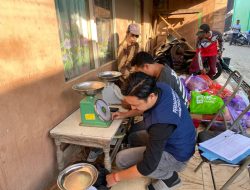Timbangan Pasar Tradisional Diterakan oleh DKUMP2 Tanbu