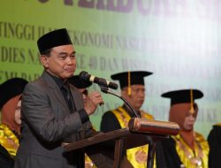 Bupati Tanah Bumbu Hadiri Acara Wisuda dan Dies Natalis di Banjarmasin