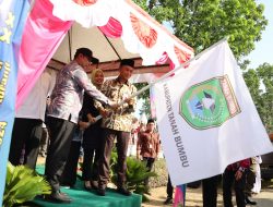 Sekda Tanbu Lepas Pawai Ta’aruf Mobil Hias dan Buka Bazar UMKM MTQN ke-20 di Kuranji