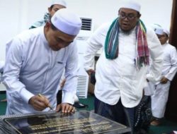 Bupati Tanbu Resmikan Renovasi Makam Bersejarah di Momen Nisfu Syaban