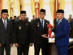 Bupati Andi Rudi Latif Terima SK Pengesahan dan Pengangkatan Kepala Daerah Periode 2025-2030