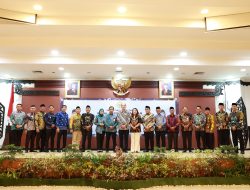 Bupati Tanah Bumbu, Bang Arul, Hadiri Sertijab Kepala BPK Perwakilan Kalsel