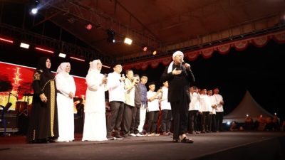 Semarak HUT RI, Andi Irmayani Rudi Latif Hadiri Bershalawat Bersama Opick