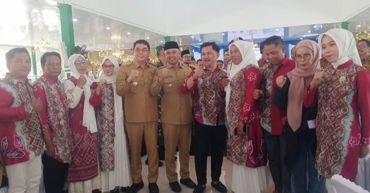 Bupati Andi Rudi Latif membuka Grand Final Duta Wisata 2025 di Pendopo Sarambi Madinah, Batulicin, Senin 25 Agustus