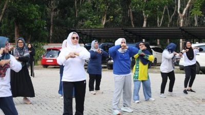 Andi Irmayani Latif Pimpin Langsung Aksi Sehat dan Bersih di Sekretariat TP PKK