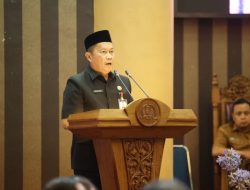 Bupati Tanah Bumbu Beri Pandangan terhadap Dua Raperda Usulan DPRD