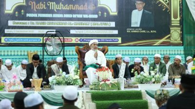 Pemkab Tanah Bumbu menghadiri Maulid Nabi di Ponpes Azzikra Batulicin bersama Habib Aqiel pada Selasa malam, 8 September 2025