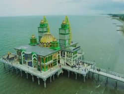 Masjid Apung Ziyadatul Abrar Akan Direnovasi, Bupati Andi Rudi Latif Beri Dukungan Penuh