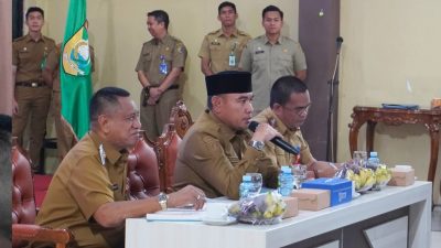 H. Rahmat Trianto, Bupati Tanah Laut, memimpin acara Coffee Morning di Gedung Sarantang Saruntung pada Senin (6/10/2025).