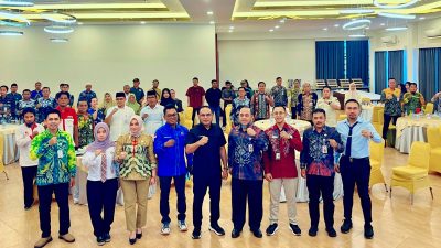 Peluncuran Strategi Informasi Tata Kelola Isu Publik Berbasis Media Sosial oleh Pemerintah Kabupaten Kotabaru di Ballroom Hotel Grand Surya, Kamis (2/10/2025). Acara dihadiri Tim Reaksi Cepat (TRC) dan penanggung jawab informasi dari seluruh SKPD.