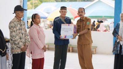 Pemkab Tanah Bumbu adakan pasar murah di Desa Angsana untuk bantu warga memperoleh kebutuhan pokok jelang Nataru.