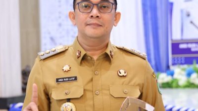 Tanah Bumbu meraih apresiasi B-Universe atas inovasi layanan publik, memperkuat komitmen peningkatan kualitas pelayanan pemerintah daerah