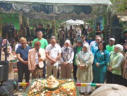 Pemkab Kotabaru Gelar Grebeg Kampung, Ratusan Warga Tumpah Ruah di Hutan Meranti