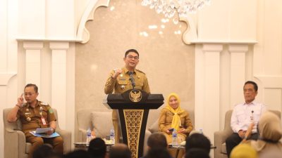 Bupati Andi Rudi Latif membuka Kick Off RKPD 2027 Tanah Bumbu, menegaskan cegah pengangguran dan anak putus sekolah.