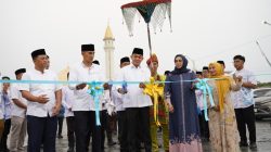 Bupati Tanah Bumbu Andi Rudi Latif resmi membuka Aksi Bajual Wadai 2026 di Lapangan Depan Masjid Al-Falah, Simpang Empat, Senin (23/2/2026)
