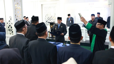 Bupati Tanah Bumbu, Andi Rudi Latif, melantik 23 pejabat di lingkungan Pemerintah Kabupaten Tanah Bumbu pada senin (16/03/26)