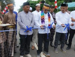 Bupati Kotabaru Resmikan Jalan Desa di Teluk Tamiang, Warga Kini Nikmati Akses Lebih Baik
