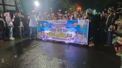Bupati Tanah Bumbu, Andi Rudi Latif, secara resmi melepas peserta Festival Tanglong Tahun 2026 dalam rangka menyambut Hari Raya Idul Fitri