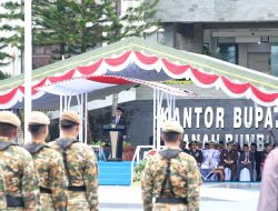 Bupati Andi Rudi Latif Pimpin Upacara Peringatan Hari Kebangkitan Nasional dan Proklamasi Gubernur Tentara ALRI Divisi IV Pertahanan Kalimantan Ke-77