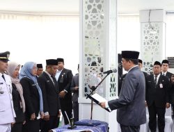 Bupati Andi Rudi Latif Lantik Pejabat Tepat Pukul 07.00 Wita, Ingatkan Pentingnya Taat Kepada Orang Tua, Hormati yang Dituakan, dan Patuh pada Pemimpin