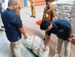 Bulog Kotabaru Pastikan Kualitas Beras Bantuan untuk 22.600 KPM Layak Konsumsi