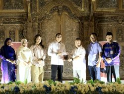 Hadiri Launching Buku Antologi “Suara dari Tenggara”, Bupati Andi Rudi Latif Apresiasi Perkembangan Literasi di Bumi Bersujud